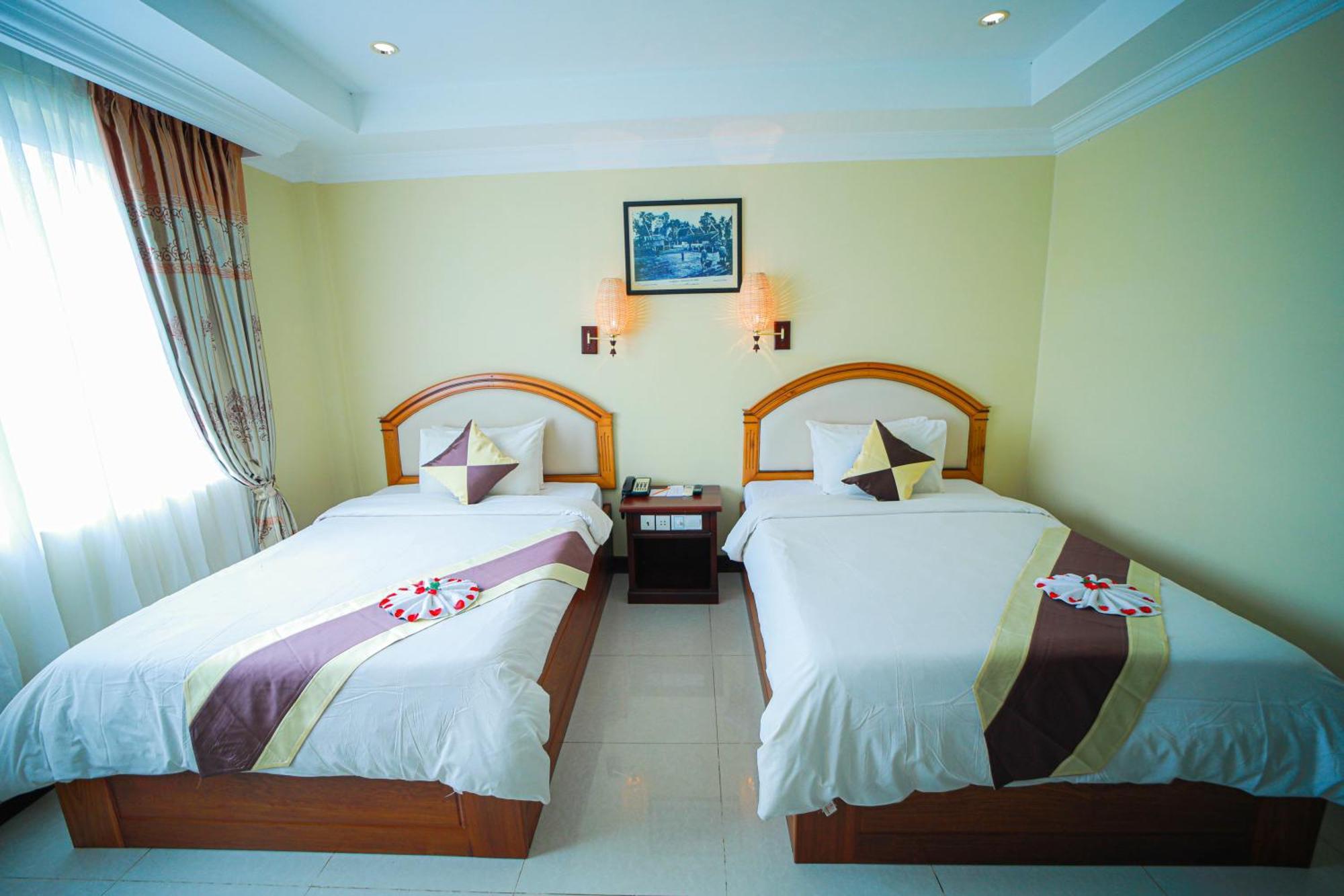 Classy Hotel & Spa Battambang Exterior photo