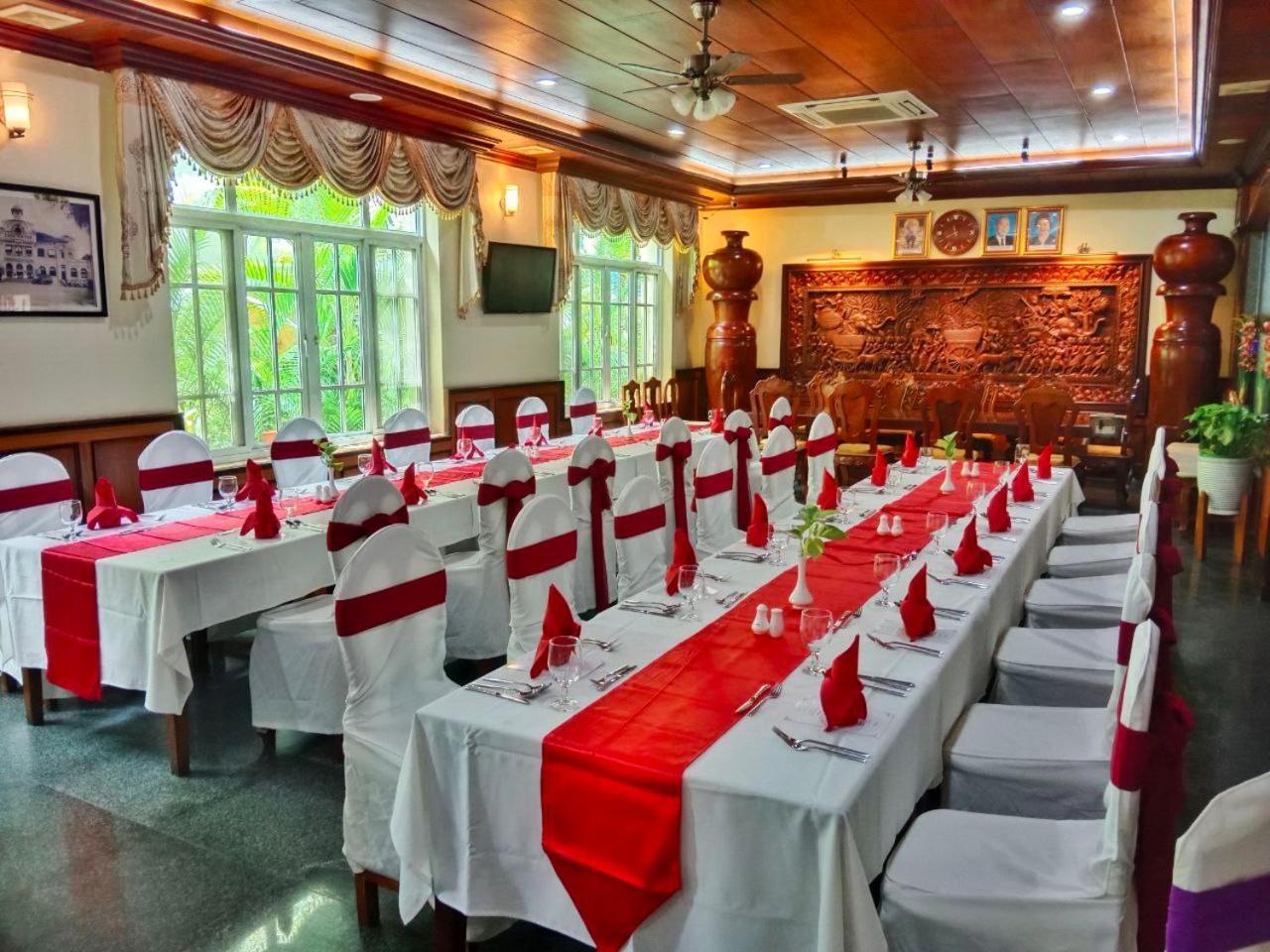 Classy Hotel & Spa Battambang Exterior photo